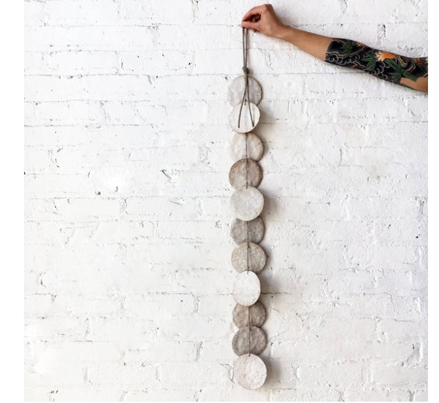 PLT1L Disc Hanging: White - MQuan