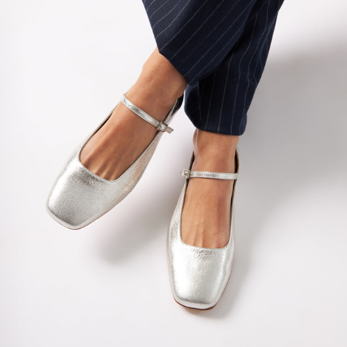 Julieta Mary Janes - Augusta