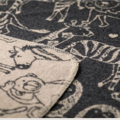 JUWEL Baby Blanket -David Fussenegger