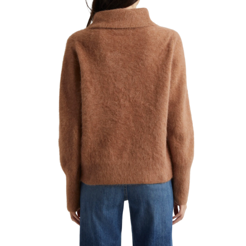 FOX T/NECK - Margaret O'Leary