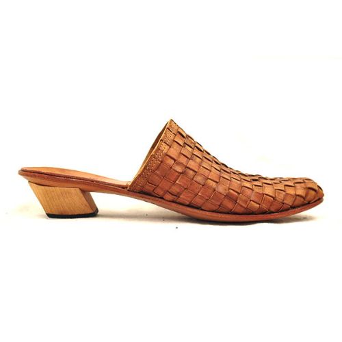 East-M Sandal - Camel -  Cydwoq