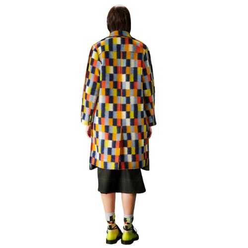 Flat Coat - Henrik Vibskov