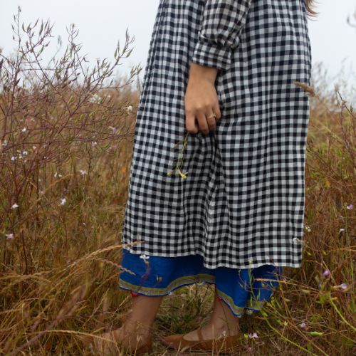 Core 62 Black / White Plaid - Injiri