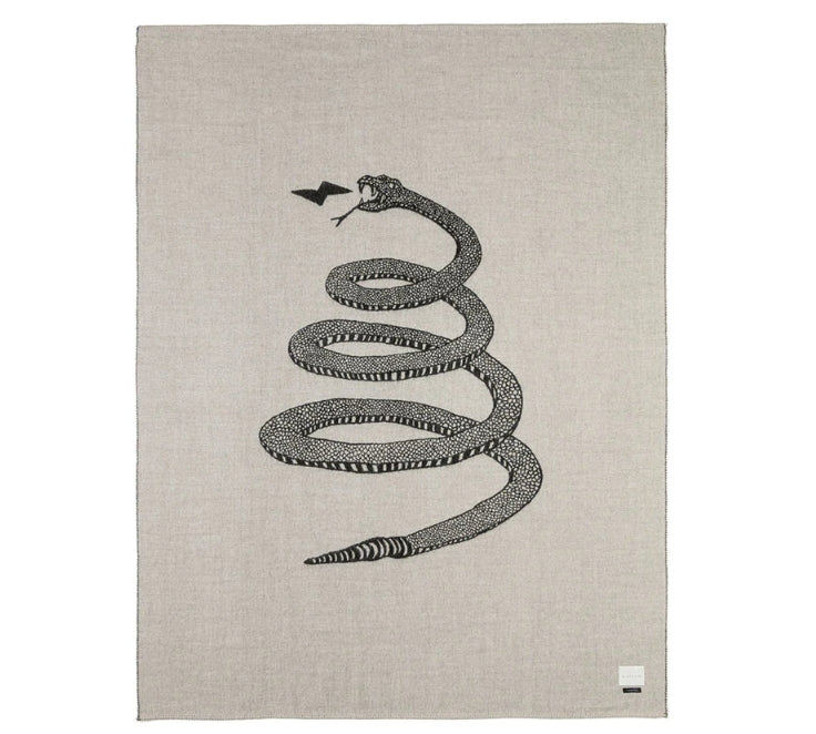 Peyote Reversible Throw - Blacksaw